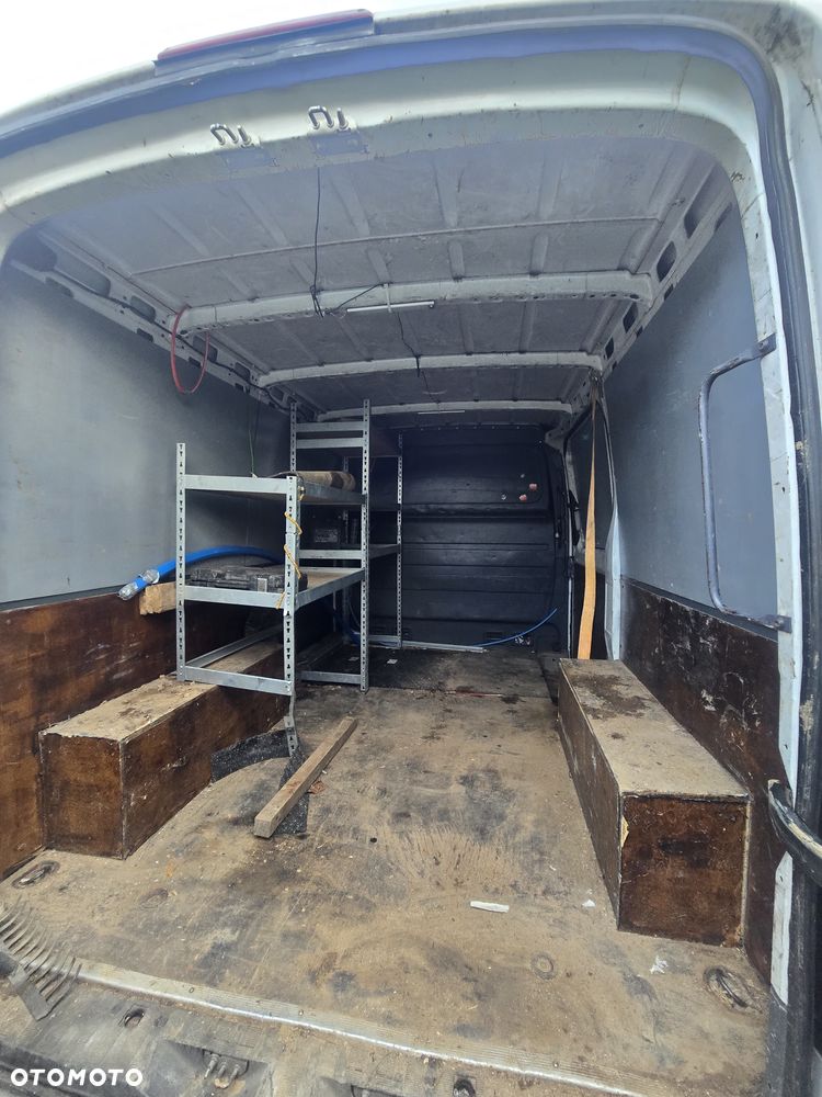 Mercedes-Benz Sprinter - 6