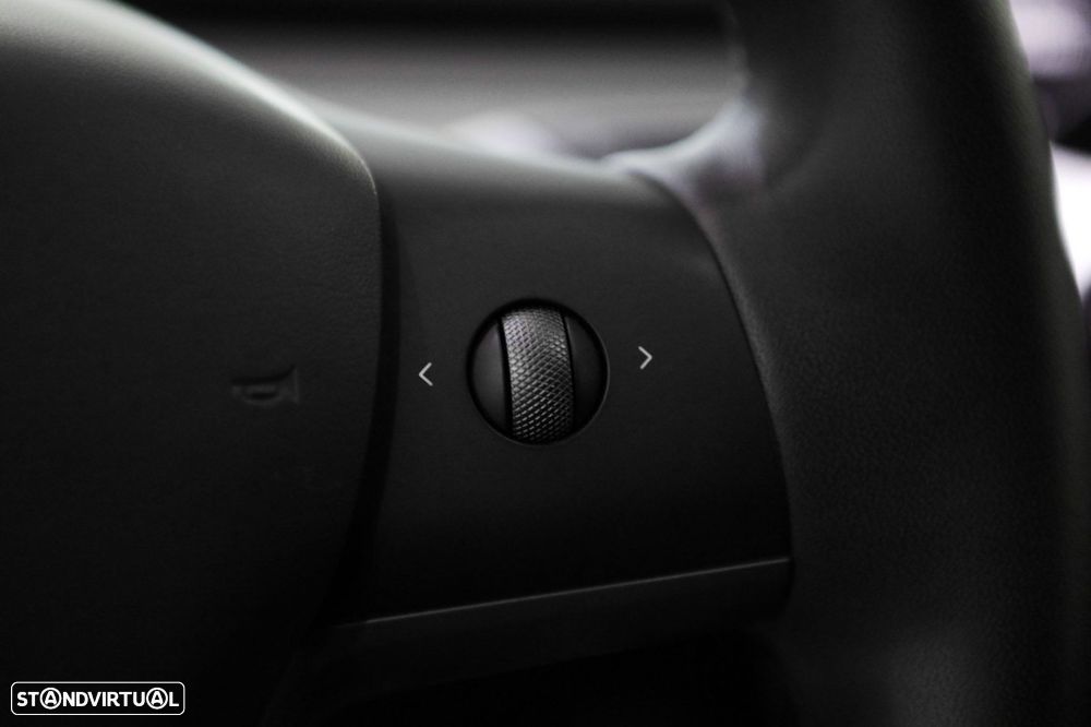 Tesla Model Y Tração Traseira - 21