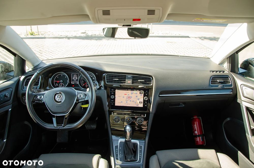 Volkswagen Golf 1.6 TDI SCR DSG Comfortline - 9
