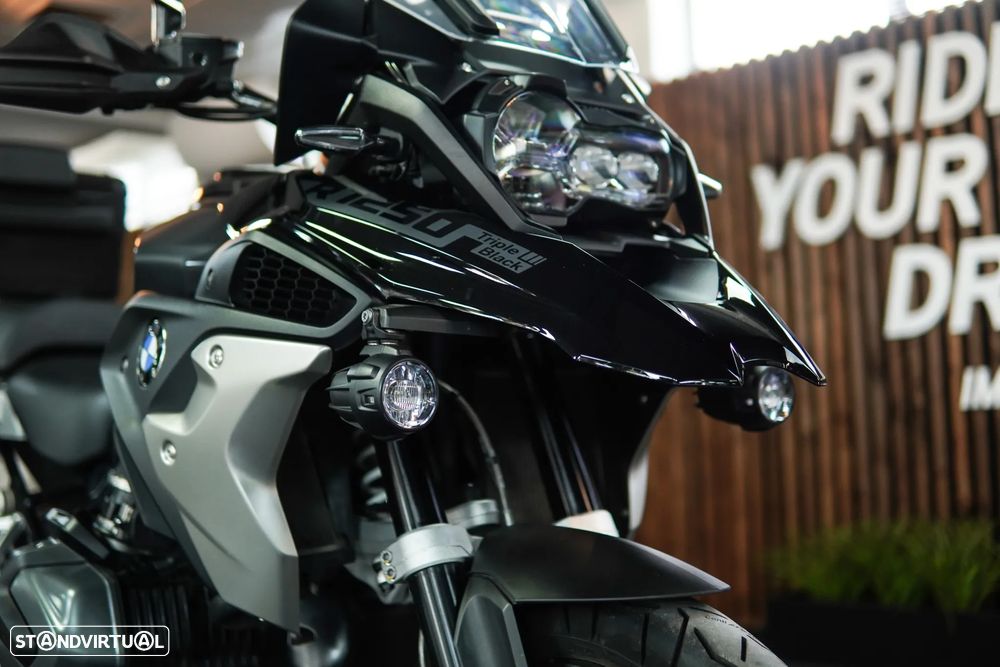 BMW R 1250 GS TRIPLE BLACK Rebaixada - 26