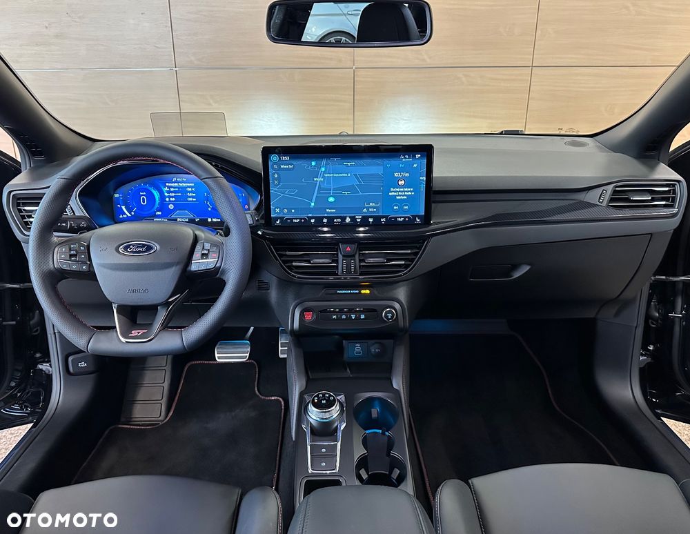 Ford Focus 2.3 EcoBoost ST X - 18