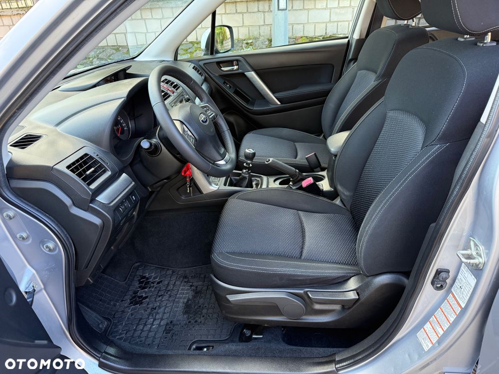 Subaru Forester 2.0i Exclusive - 8
