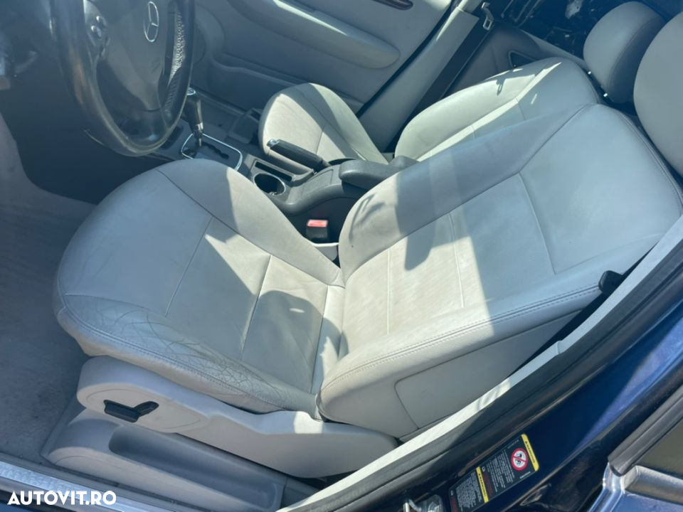 FARA GRILA STERGATOARE mercedes  A class elegance w169 2005 1.5 benzină 1498cmc 70kw cutie automata hidramată  cod Motor :266.920 capota bara fata far aripa geam geamuri Haion lunetă jante roti stop kit airbag - 14