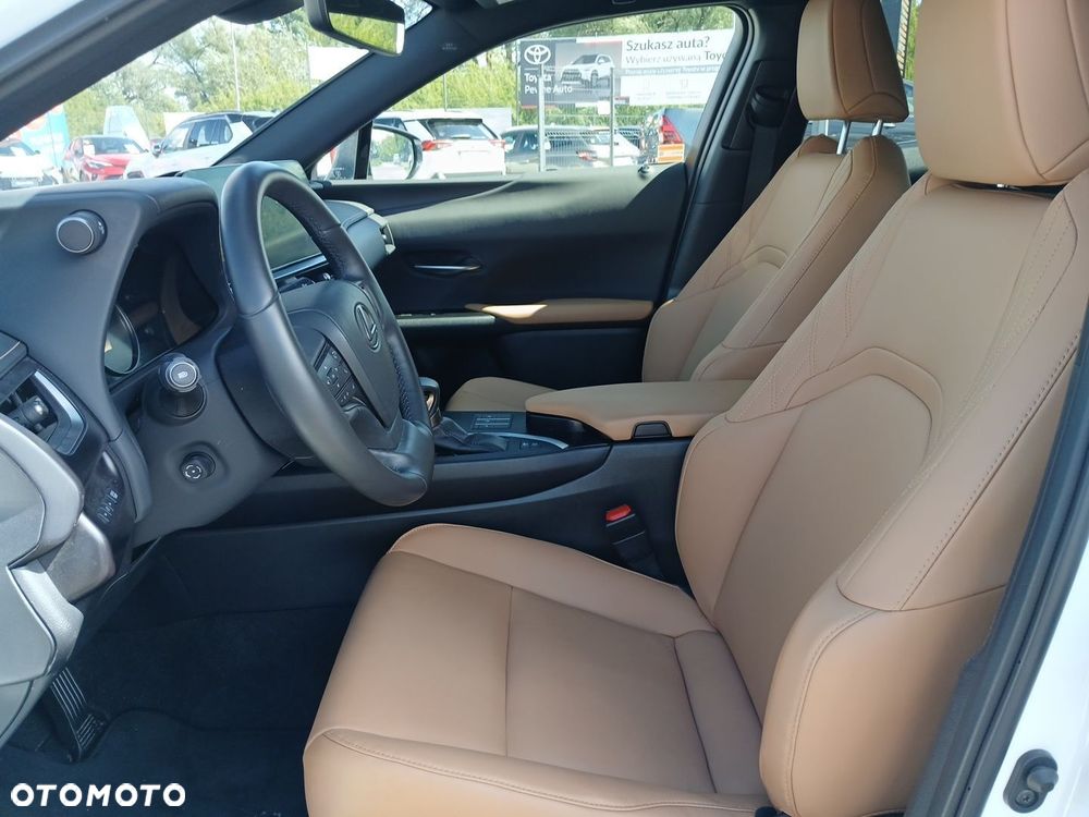 Lexus UX 250h GPF F Sport Design 2WD - 15