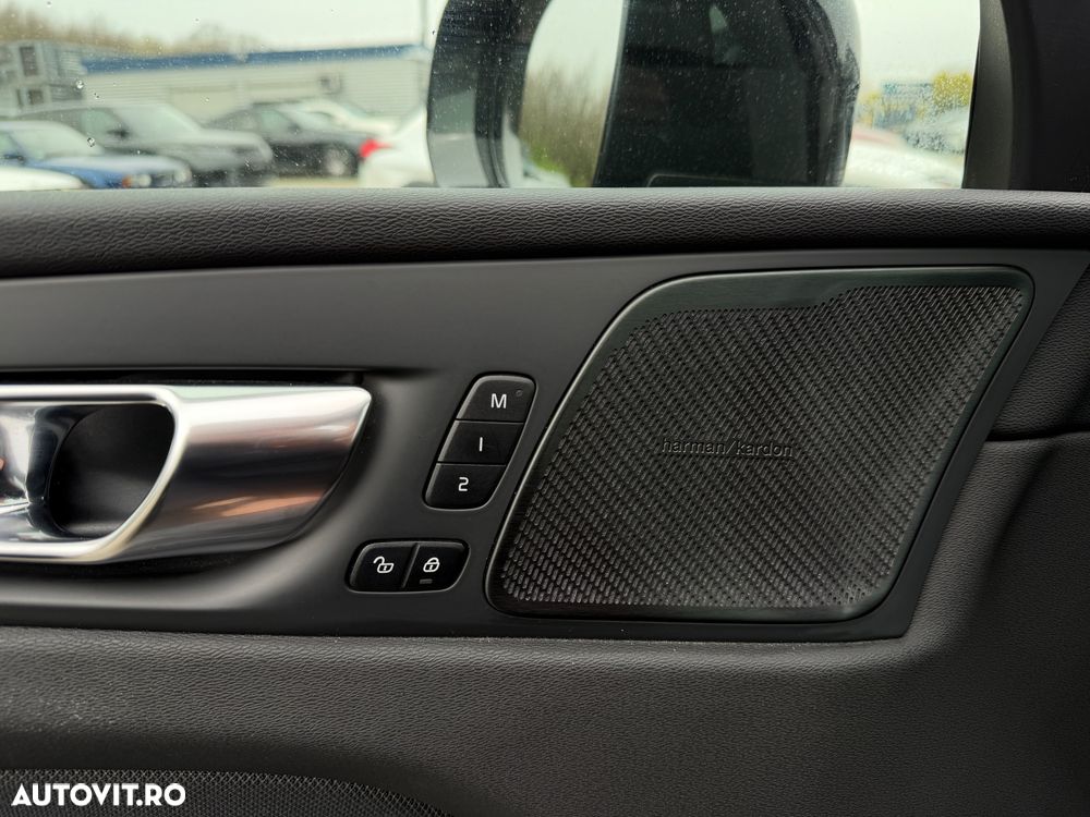 Volvo XC 60 - 12