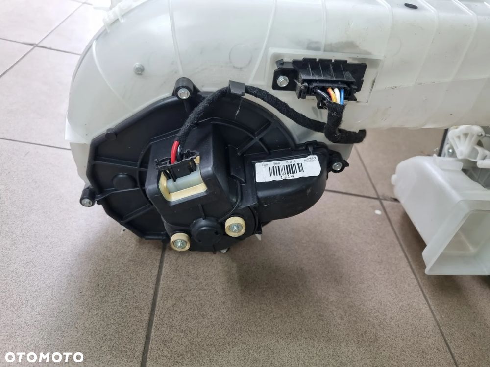 NAGRZEWNICA WYNTYLATOR KABINY EU PARTNER BERLINGO III 1.6 HDI 08r.+ - 3