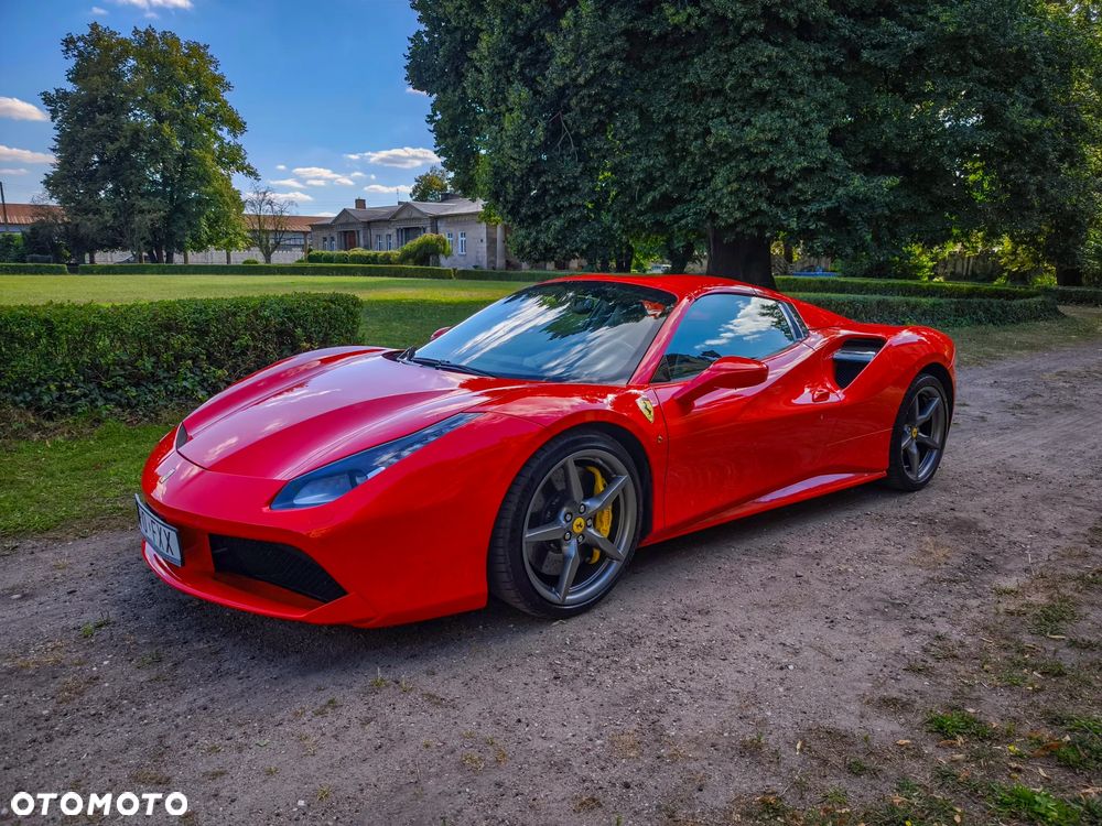 Ferrari 488 - 21