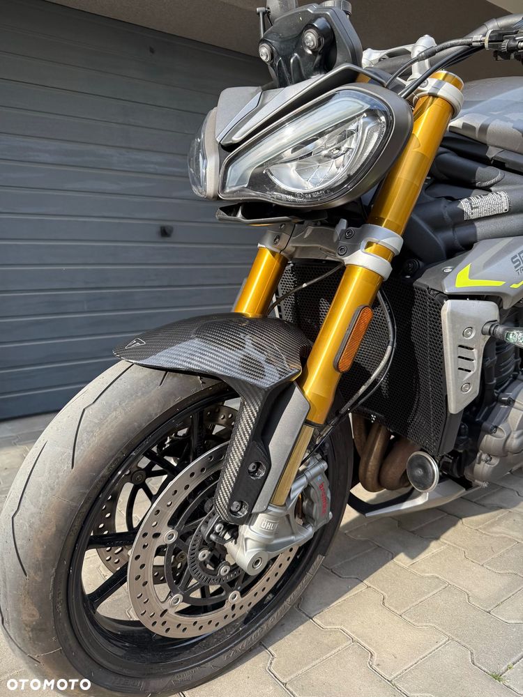 Triumph Speed Triple - 16