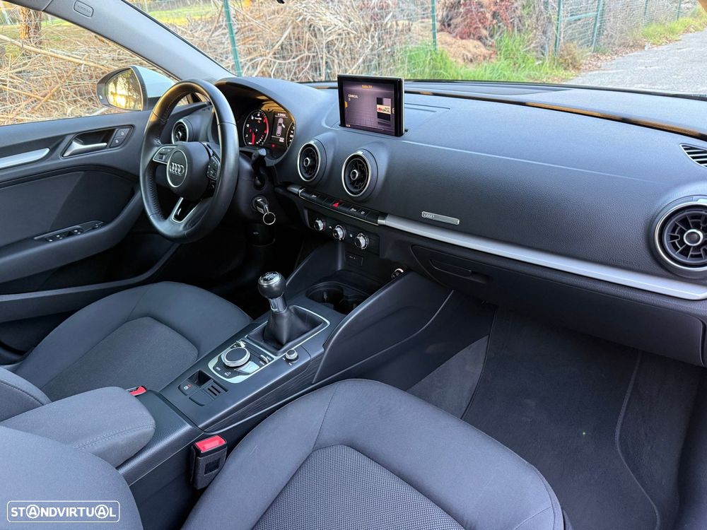Audi A3 Sportback 30 TDI - 32
