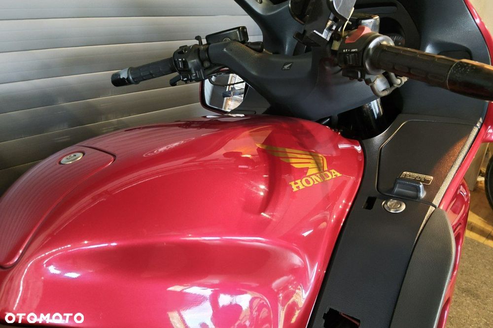 Honda ST - 4