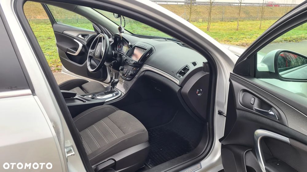 Opel Insignia 2.0 CDTI - 9
