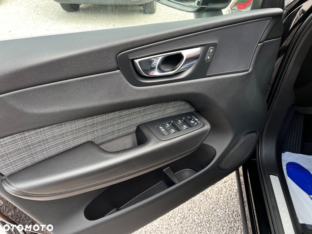 Volvo XC 60 - 25