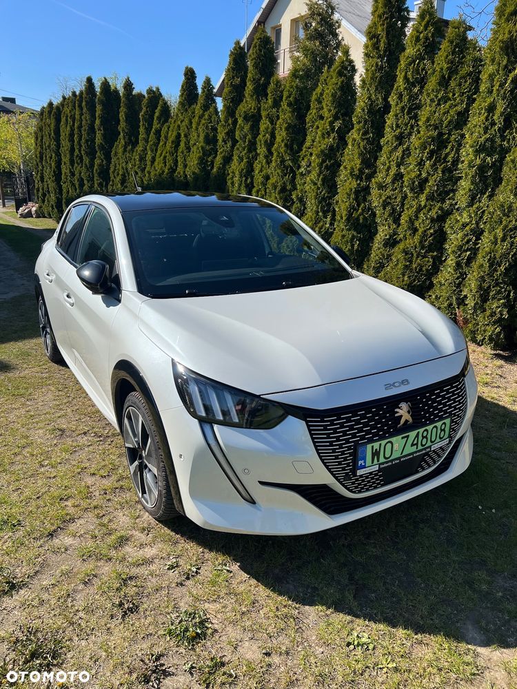 Peugeot 208 GT - 1