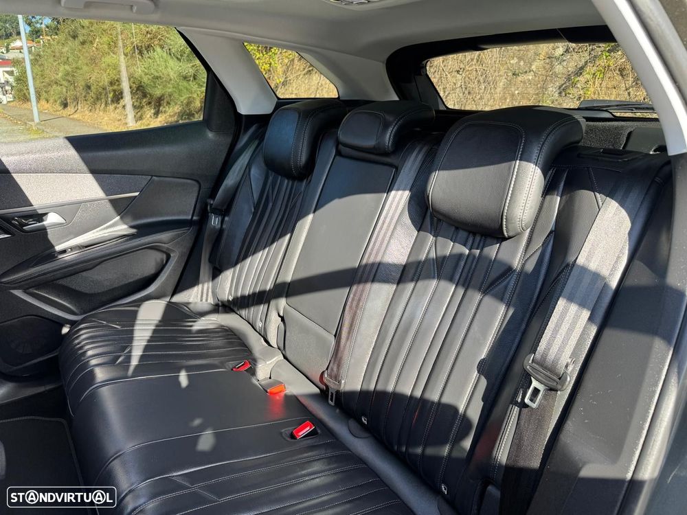 Peugeot 3008 1.5 BlueHDi Allure EAT8 - 9