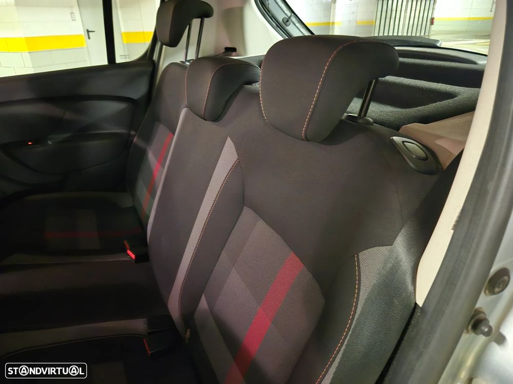 Dacia Sandero 0.9 TCe Stepway - 26