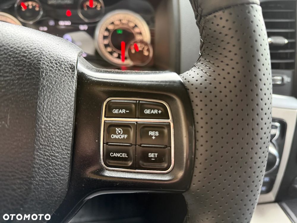 RAM 1500 - 19