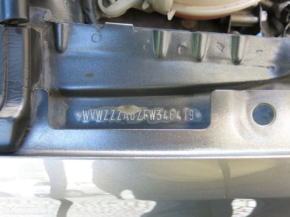 VW Golf 1.6 TDI Confortline - 17