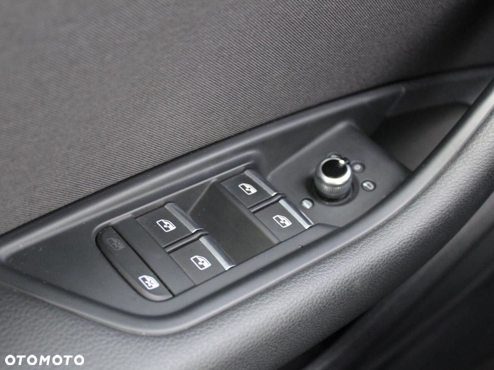 Audi A4 Limousine - 28