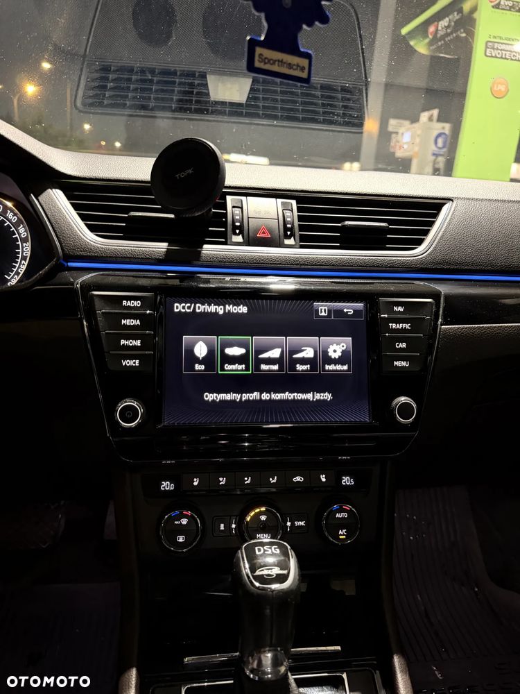 Skoda Superb 2.0 TDI L&K DSG - 13