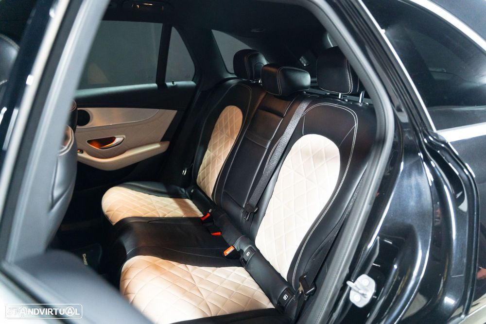 Mercedes-Benz GLC 300 de 4Matic 9G-TRONIC AMG Line - 13