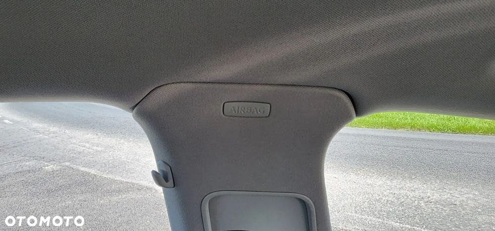 Volkswagen Passat 2.0 TDI DPF Comfortline - 28