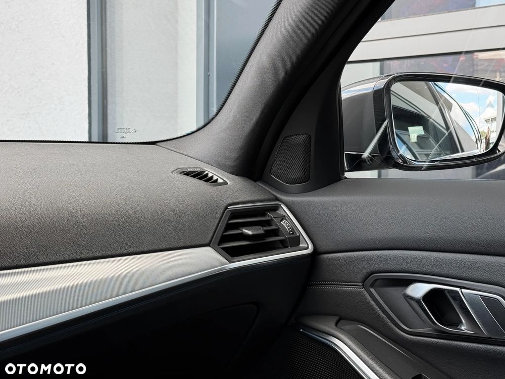 BMW Seria 3 320d Touring xDrive M Sport - 20