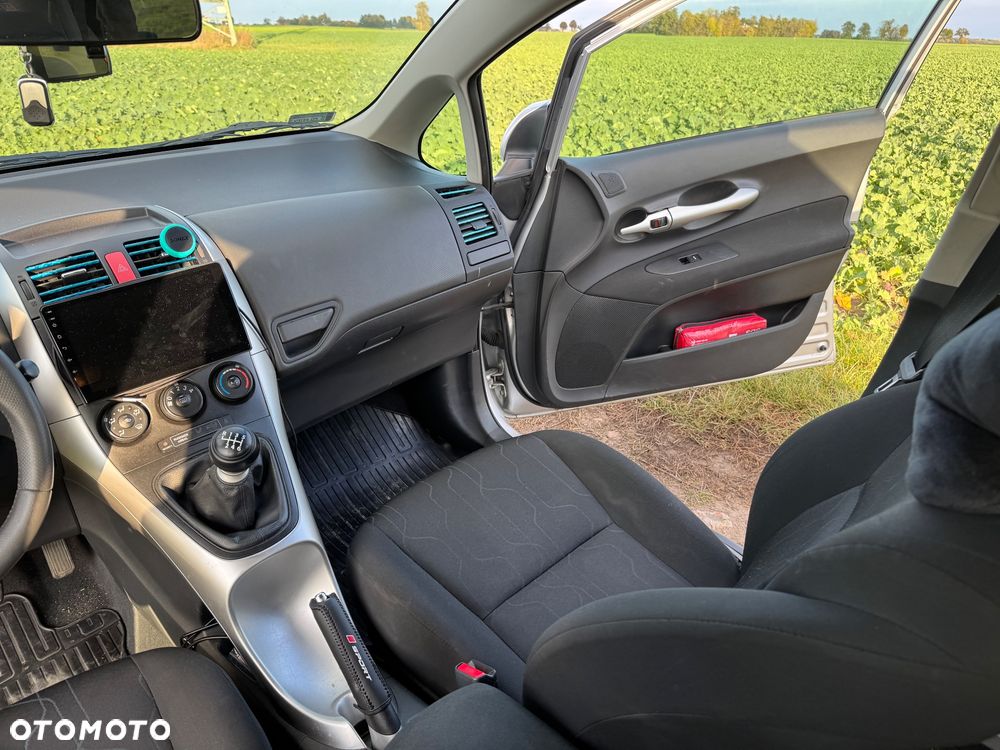 Toyota Auris - 7