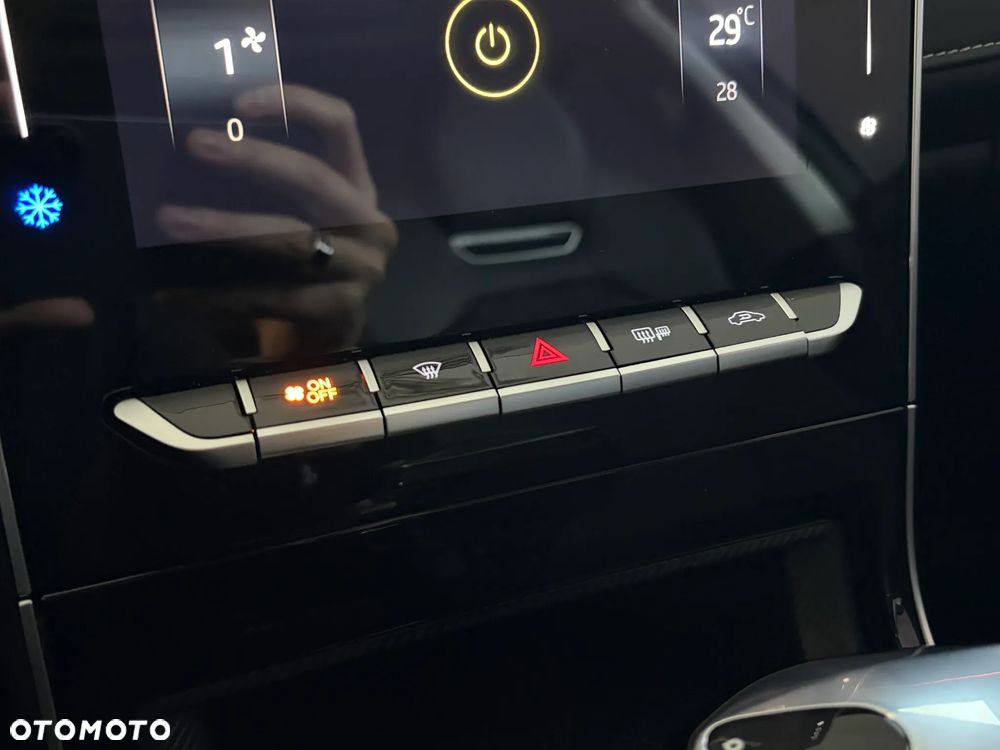 JAC J7 Plus CVT - 15