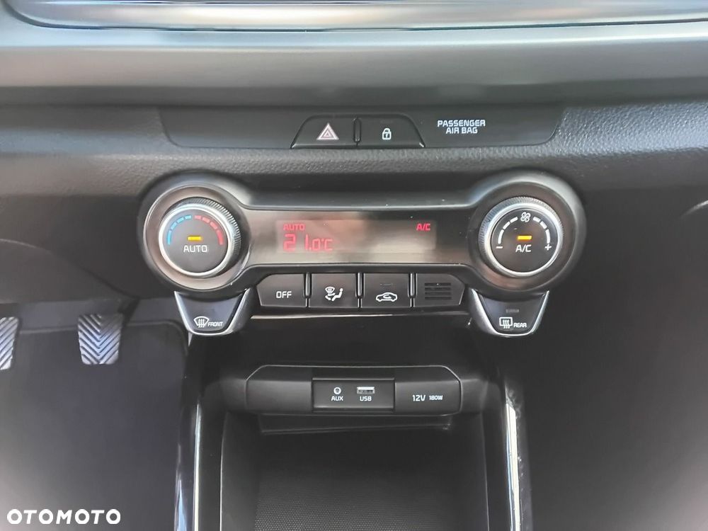 Kia Rio - 20