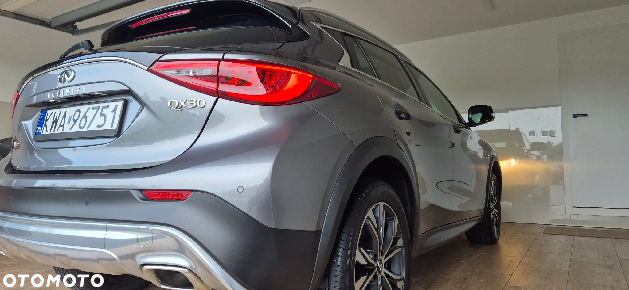 Infiniti Q30 2.2d Luxe AWD 7DCT - 37