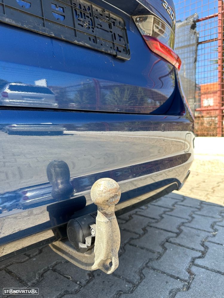 BMW 330 e Touring Line Sport Auto - 41