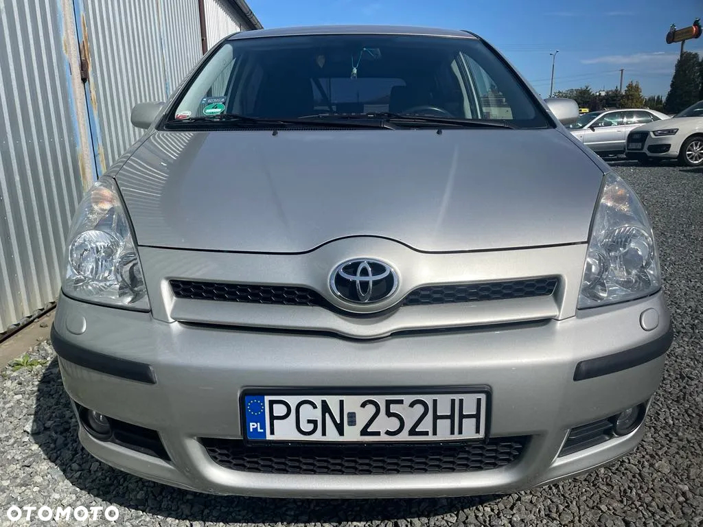 Toyota Corolla Verso - 7
