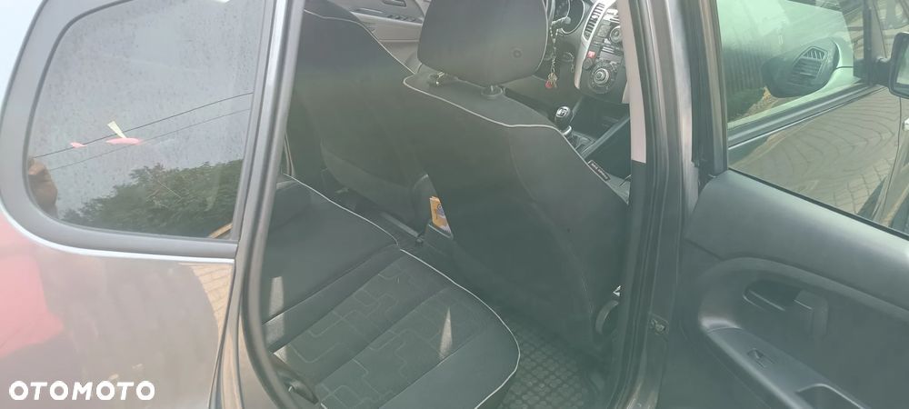 Kia Venga 1.4 L - 7