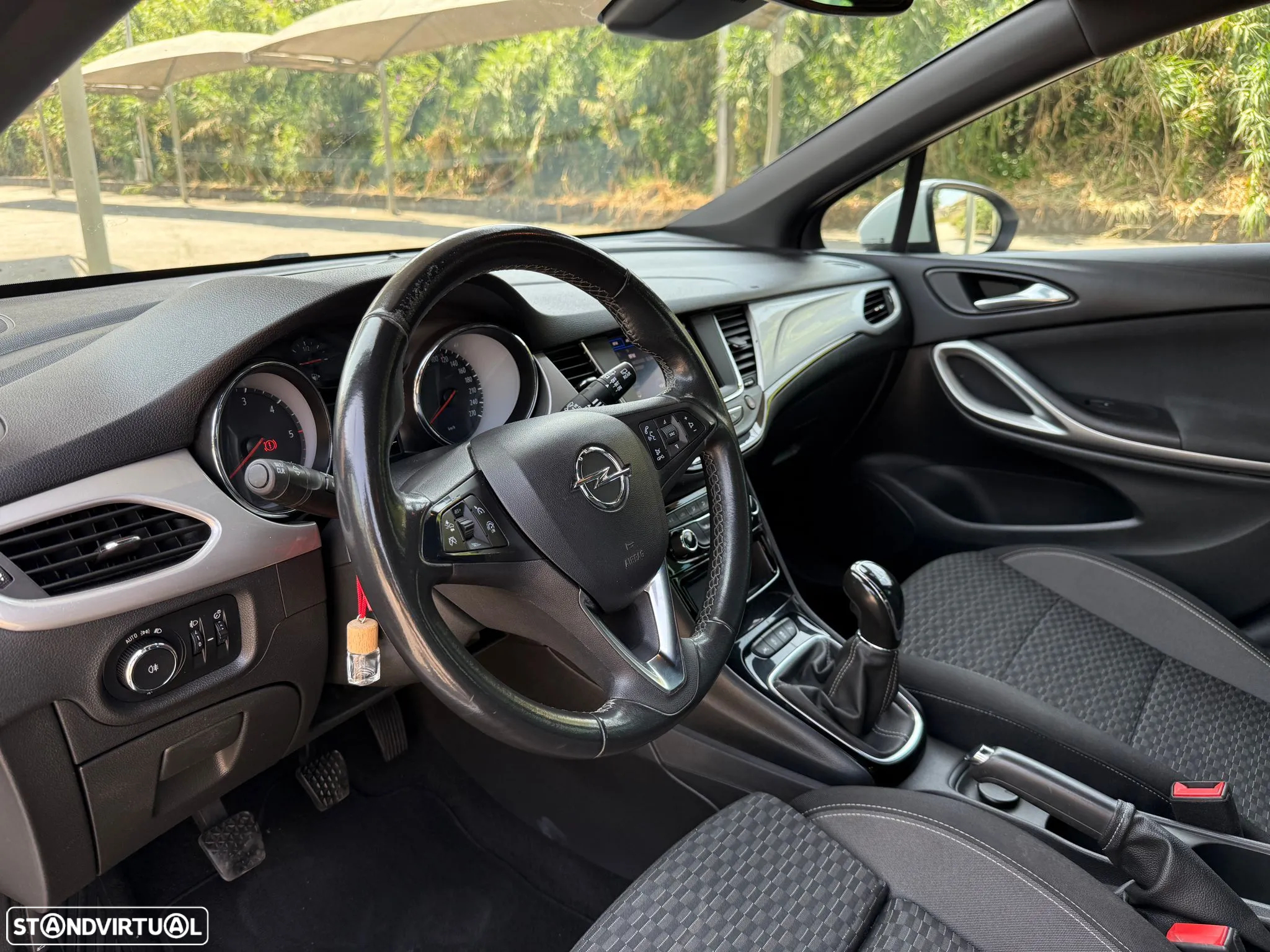 Opel Astra 1.5 D Business Edition S/S - 9