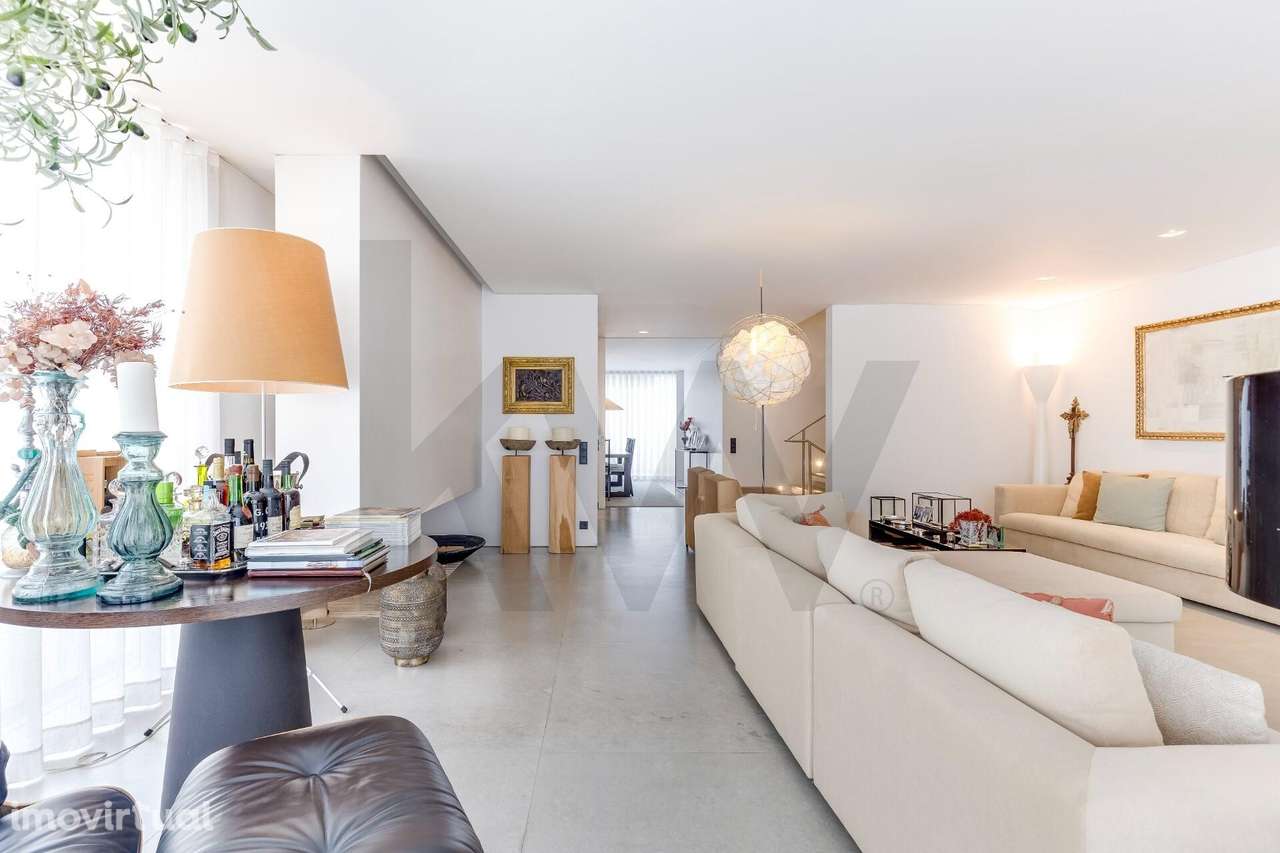 Moradia na Foz do Douro, situada na zona de Nevogilde - Grande imagem: 3/60