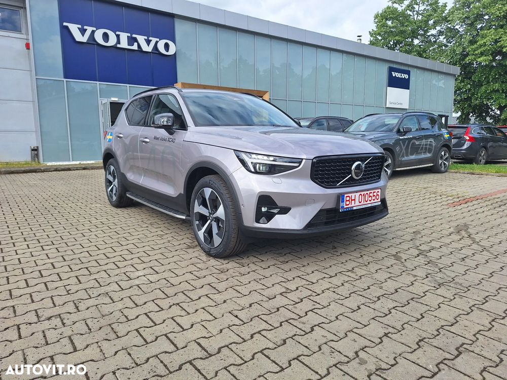 Volvo XC 40 B4 AT FWD MHEV Ultimate Dark - 7