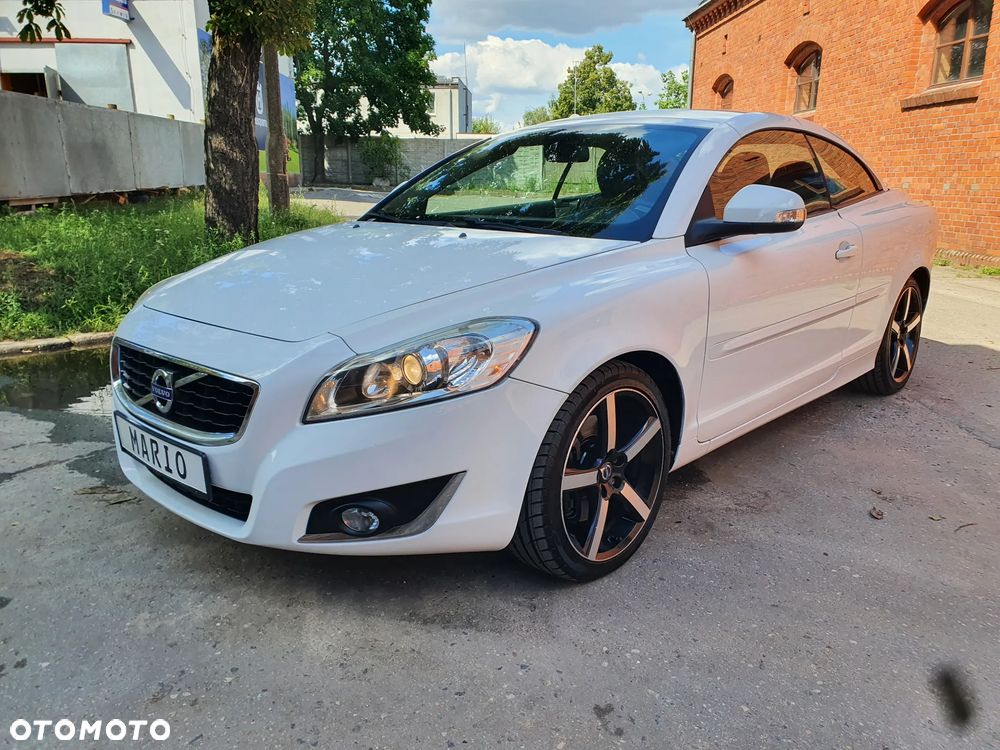 Volvo C70 D3 Momentum - 8