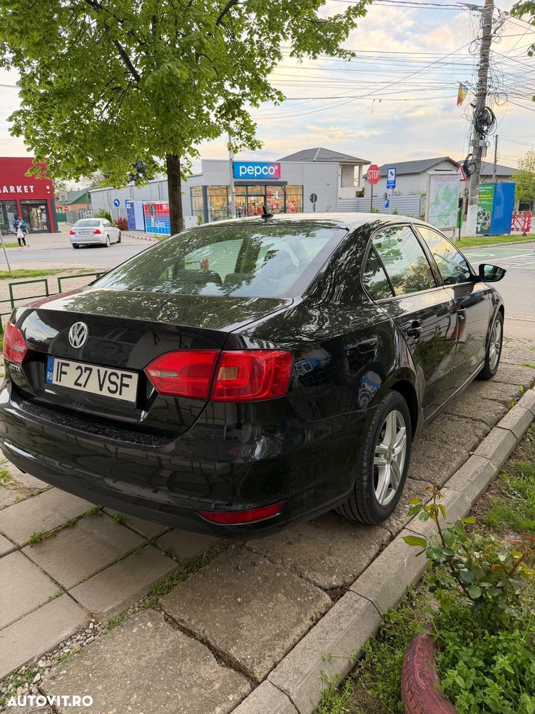 Volkswagen Jetta 1.2 TSI Trendline - 5