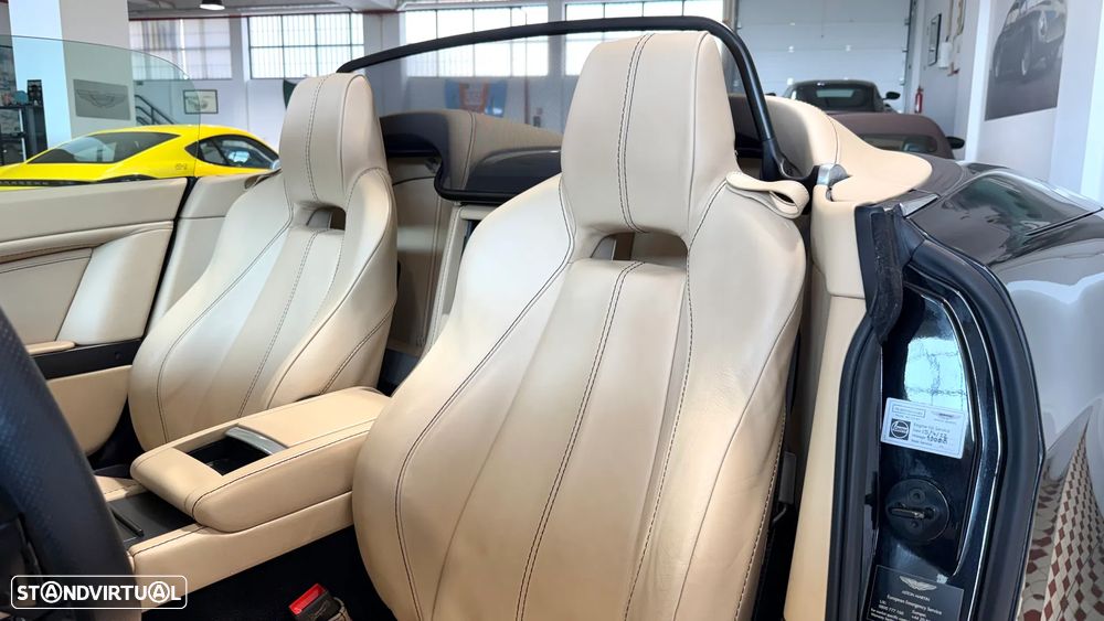 Aston Martin Vantage Roadster V8 Sportshift - 13