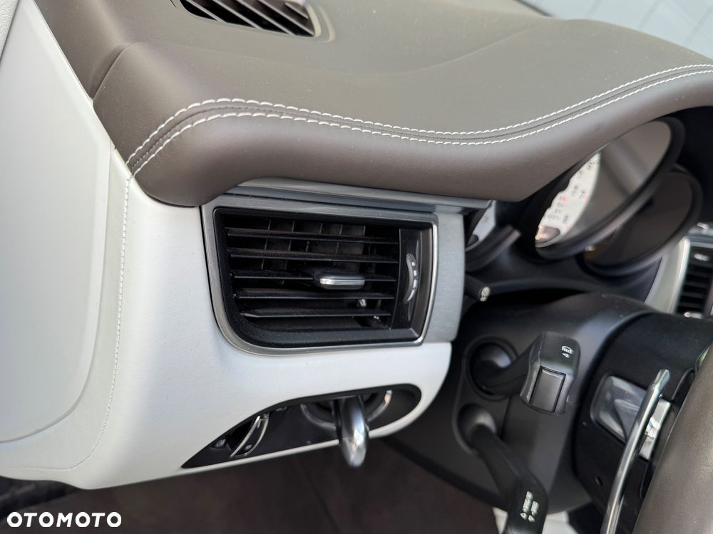 Porsche Macan S PDK - 11