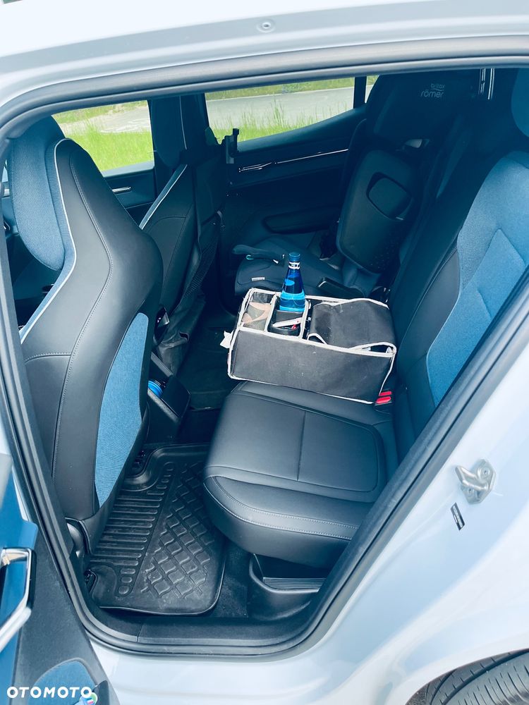 Volvo EX30 51kWh Single Motor Core - 17