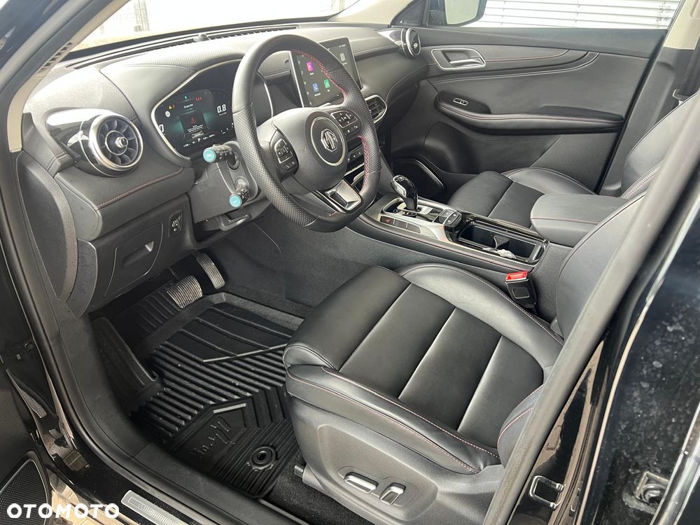 MG HS 1.5 T-GDI Excite DCT - 15