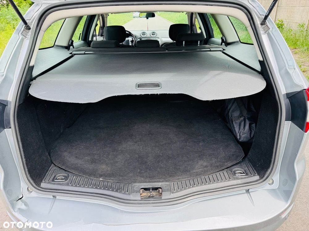 Ford Mondeo 1.6 Gold X - 30