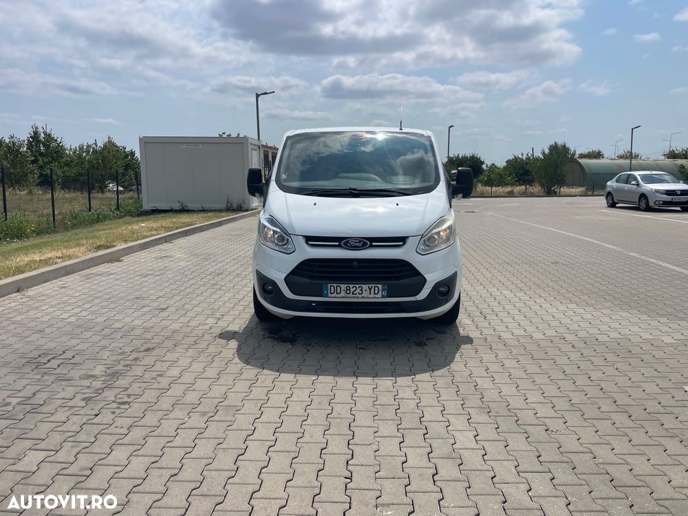 Ford Tranzit Custom - 1