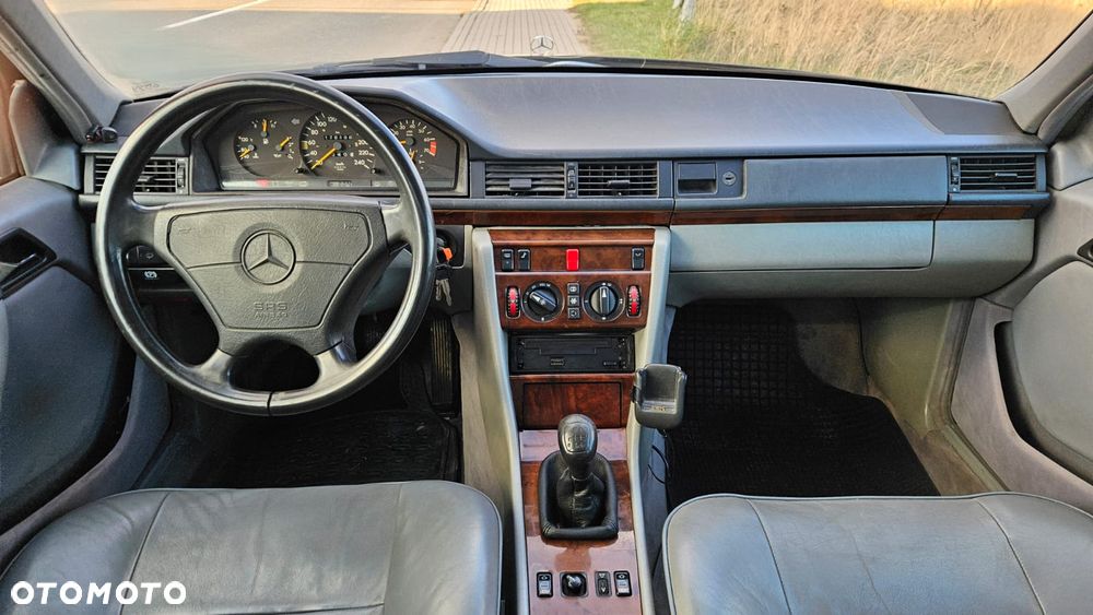 Mercedes-Benz W124 (1984-1993) - 7