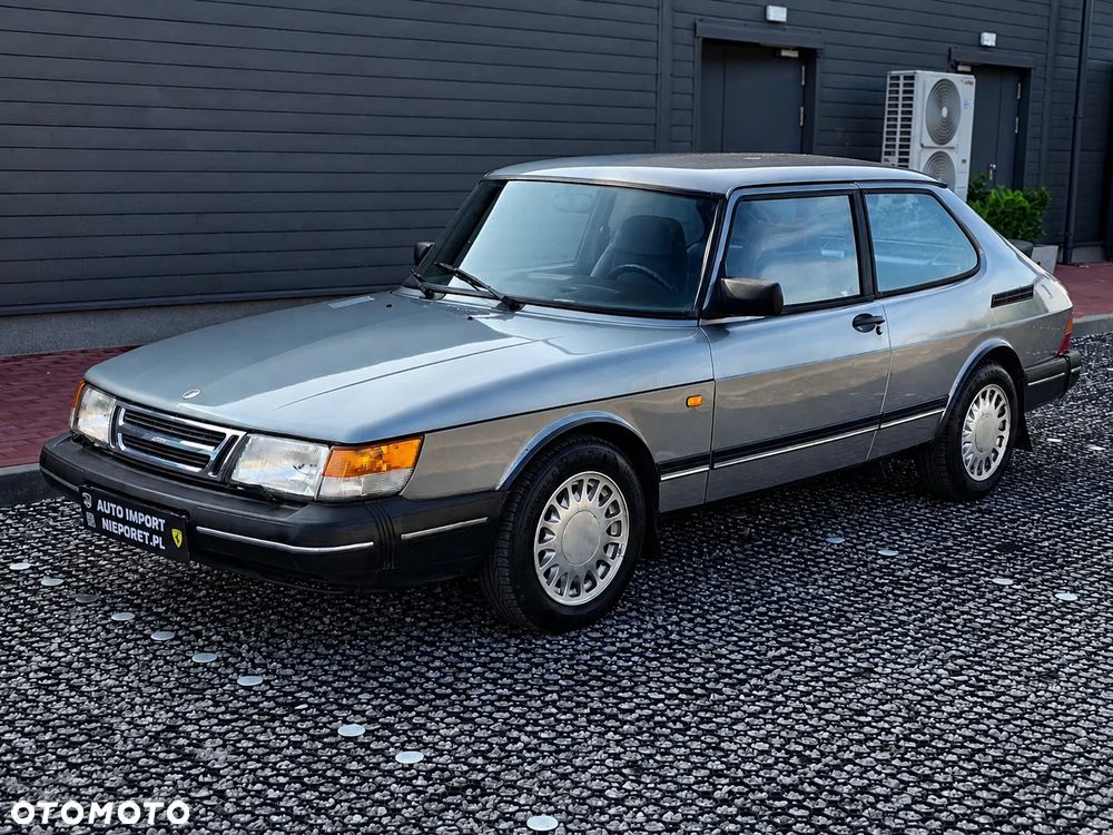 Saab 900 - 3