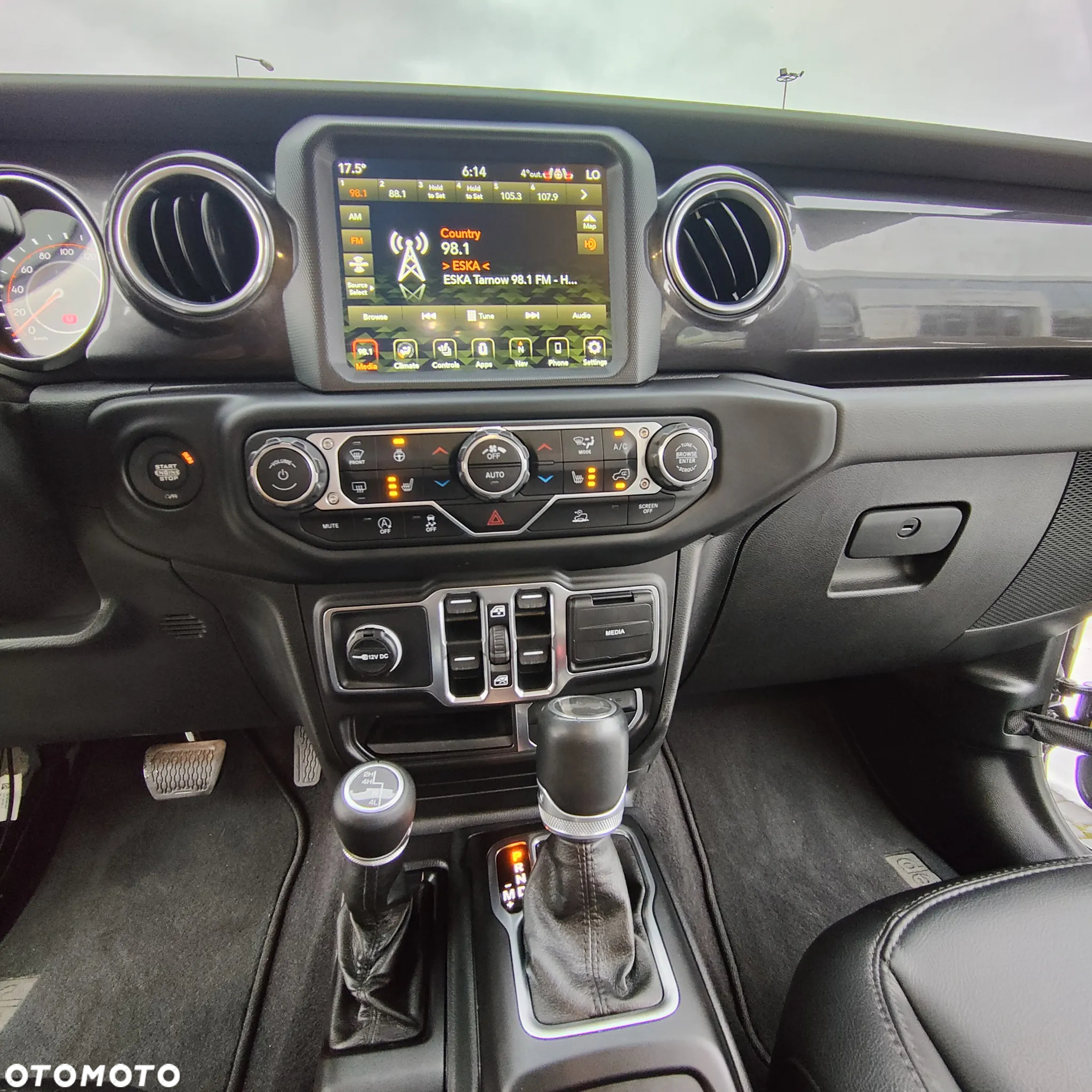 Jeep Wrangler Unlimited GME 2.0 Turbo Sahara - 22