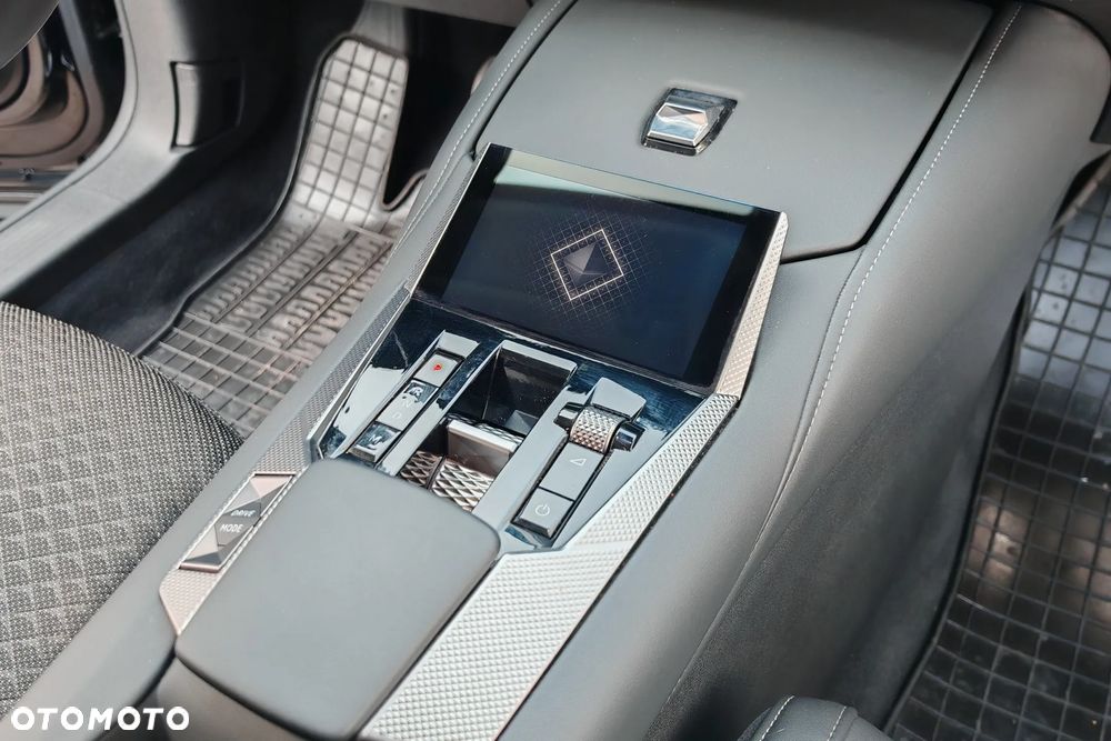 DS Automobiles DS 4 1.2 PureTech Cross Trocadero - 25