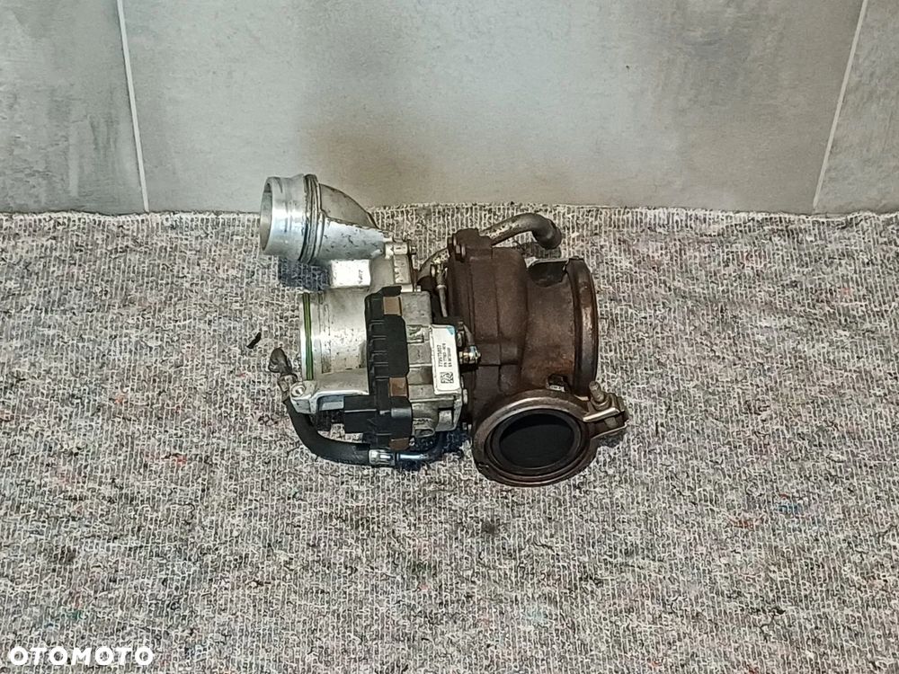 NR 15 Turbina Turbosprężarka nastawnik do BMW X5 E70 3.0 - 2