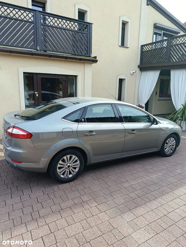 Ford Mondeo 1.8 TDCi Ghia - 4